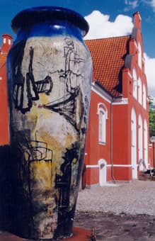 Modern Design Museums and Auctions