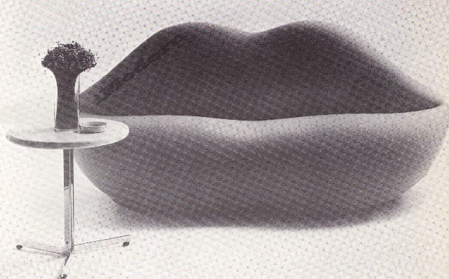 Marilyn Monroe lips chair