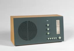 Braun RT 20 tabletop radio